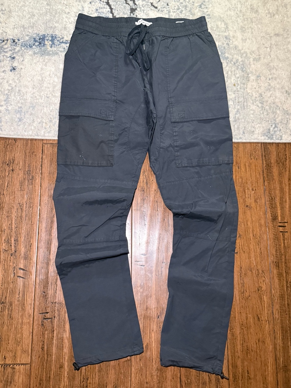 PacSun Black Nylon Cargo Parachute Pants Size Large